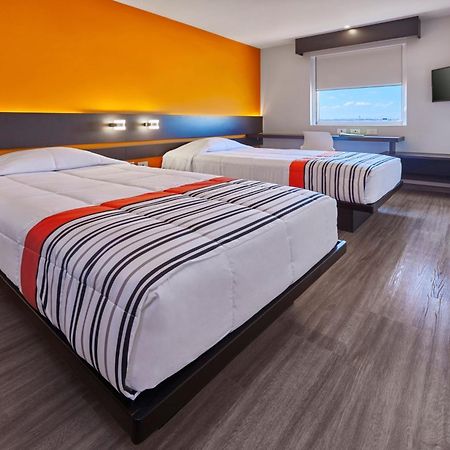 City Express Junior By Marriott Leon Centro De Convenciones Eksteriør billede