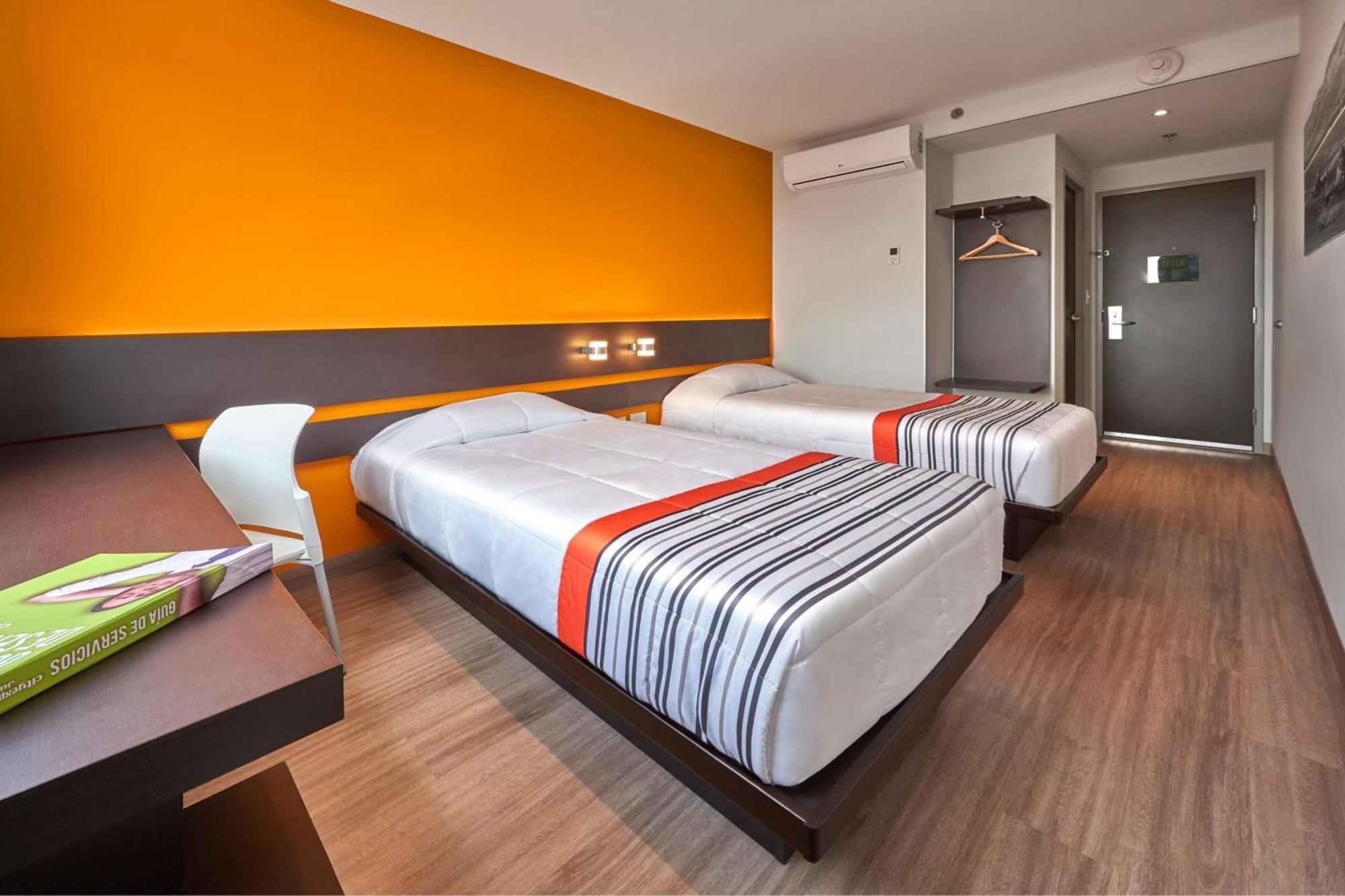 City Express Junior By Marriott Leon Centro De Convenciones Eksteriør billede
