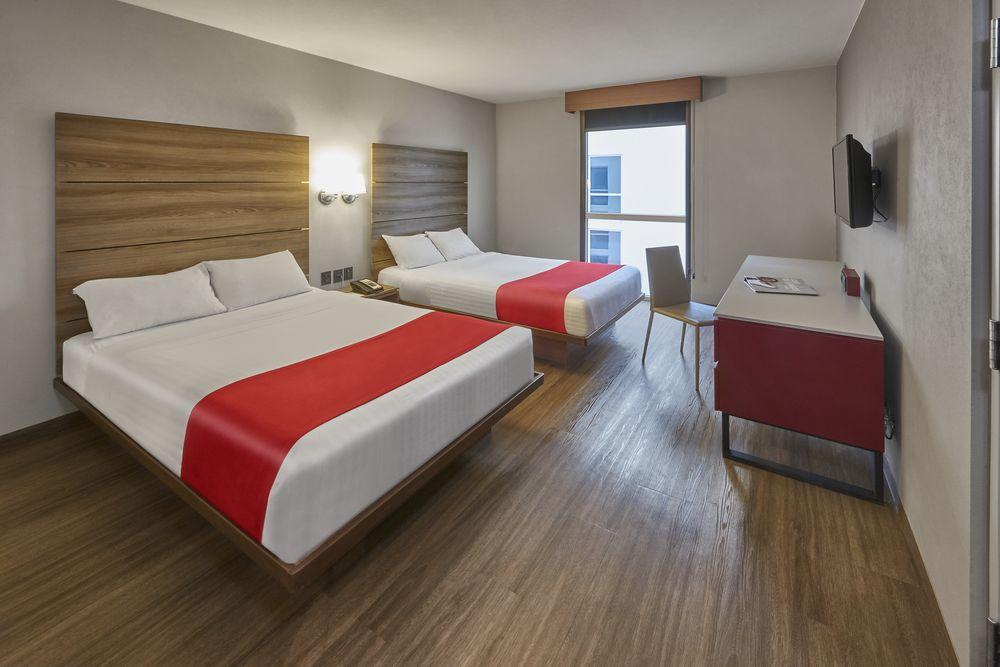 City Express Junior By Marriott Leon Centro De Convenciones Eksteriør billede